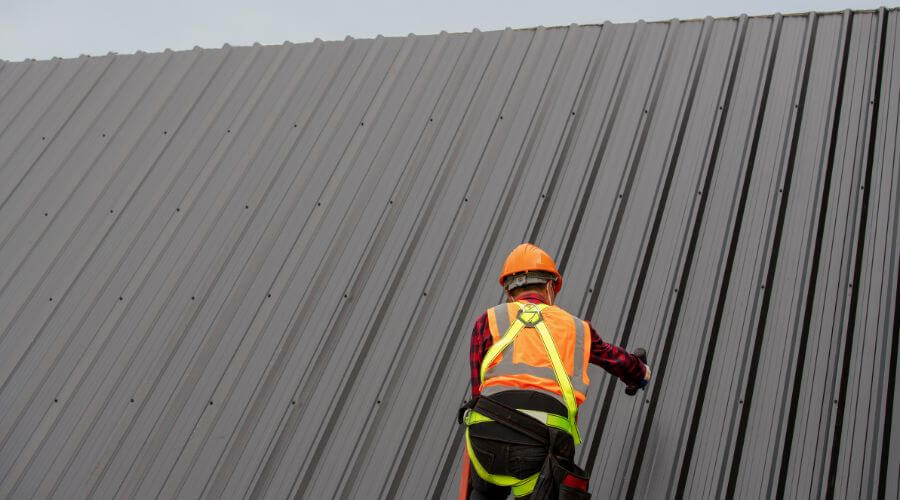 Professional metal roof installation services in Ruskin, NE
